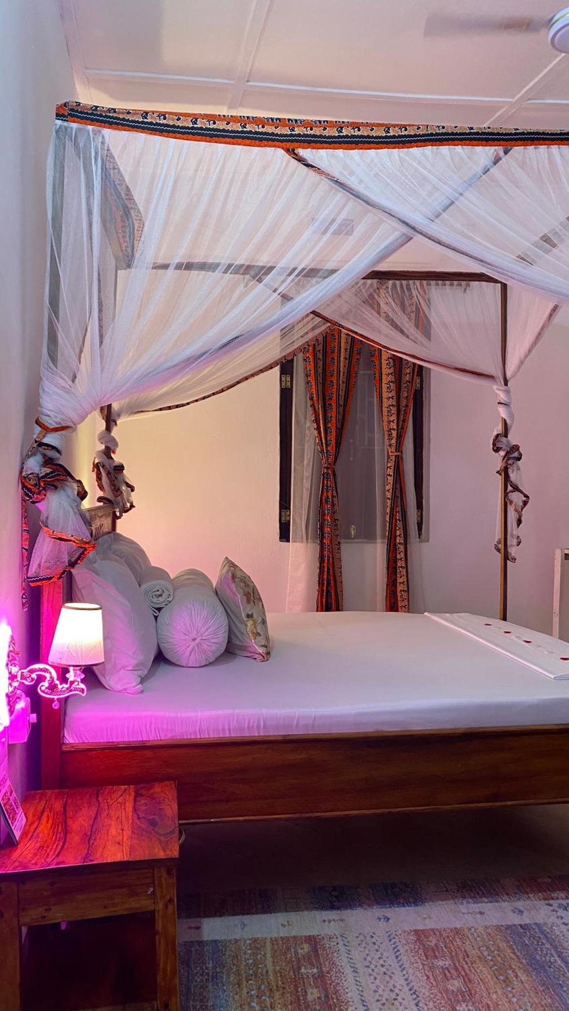 B&B African Angel House *